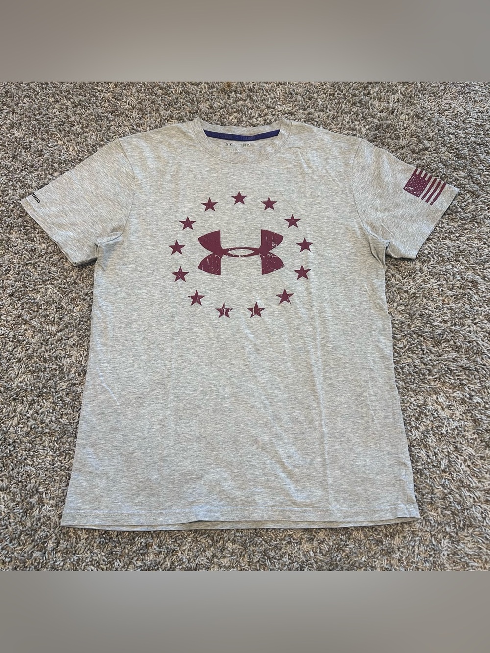 UNDER ARMOUR FREEDOM SHIRT MENS SMALL GREY GRAPHIC TEE FLAG HEATGEAR